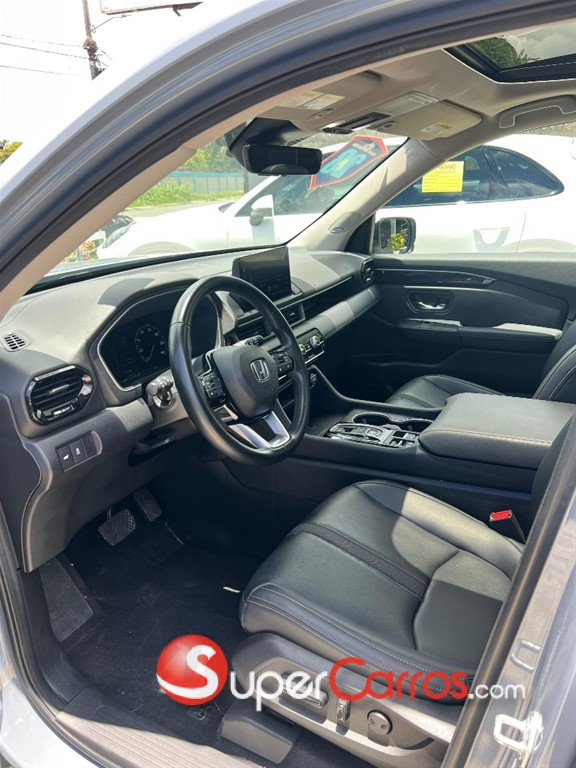 2023 Honda Pilot Touring — foto 5 / 10