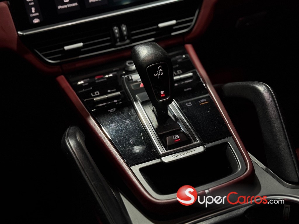 2020 Porsche Cayenne Coupe — foto 4 / 12