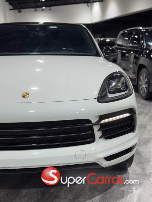 2020 Porsche Cayenne Coupe — foto 10 / 12