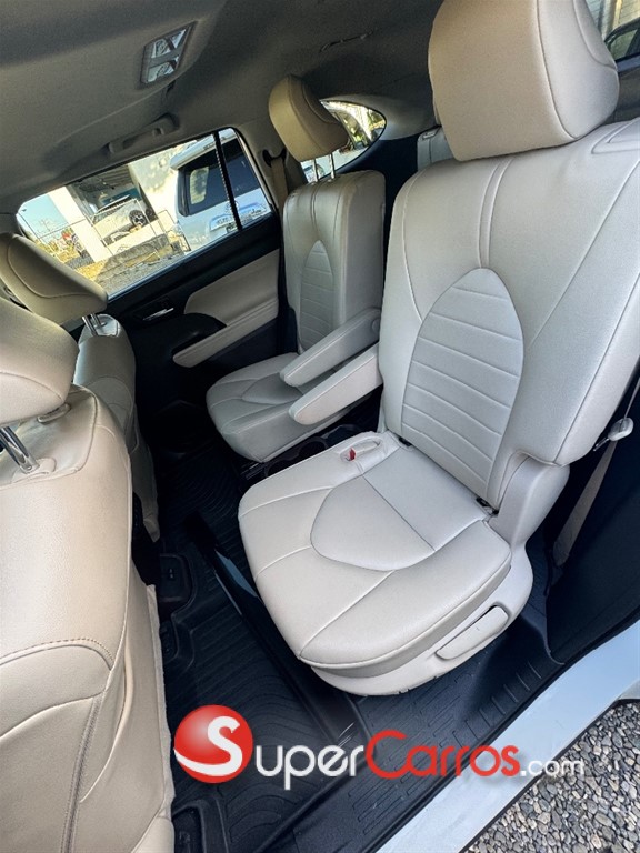 2022 Toyota Highlander — foto 8 / 9