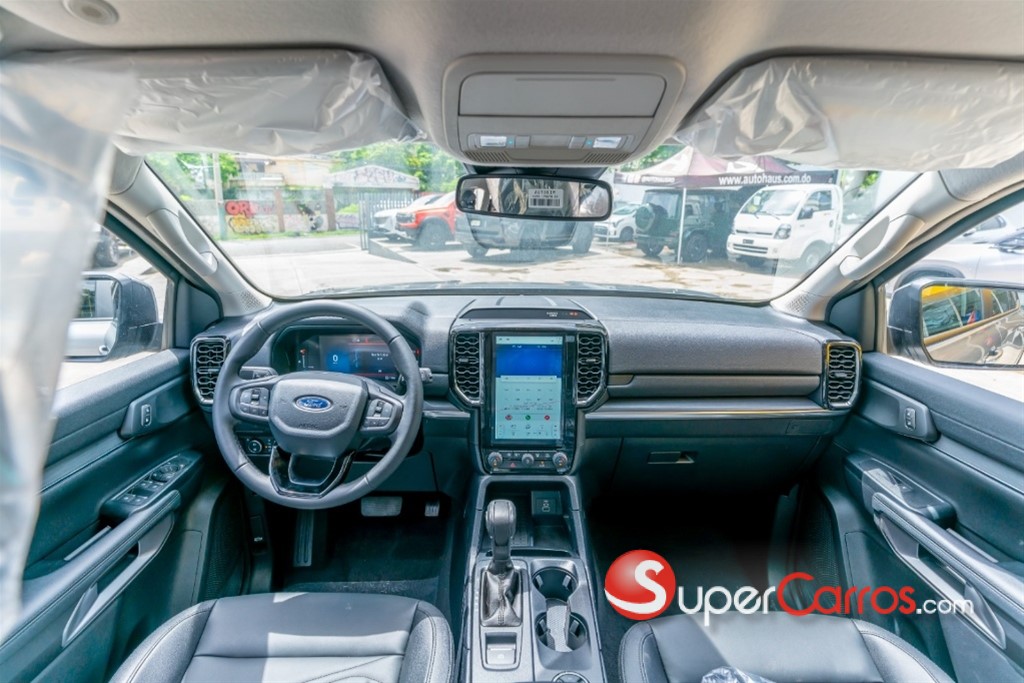 2025 Ford Everest — foto 6 / 7
