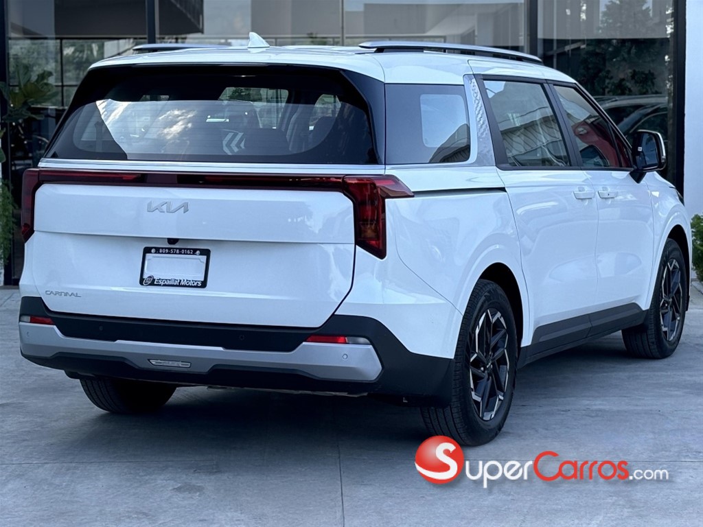 2026 Kia Carnival — foto 2 / 9