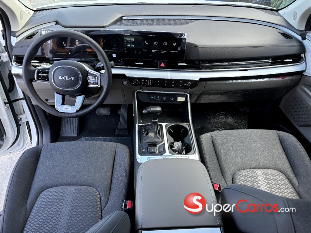 2026 Kia Carnival — foto 6 / 9