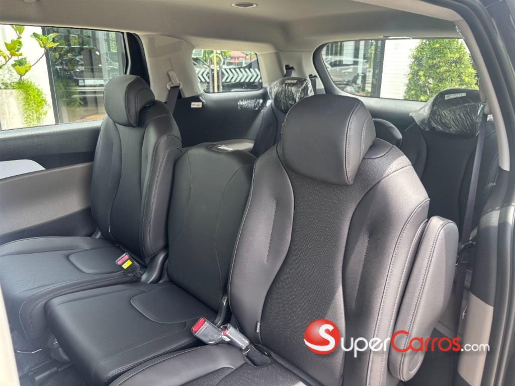 2026 Kia Carnival — foto 6 / 12