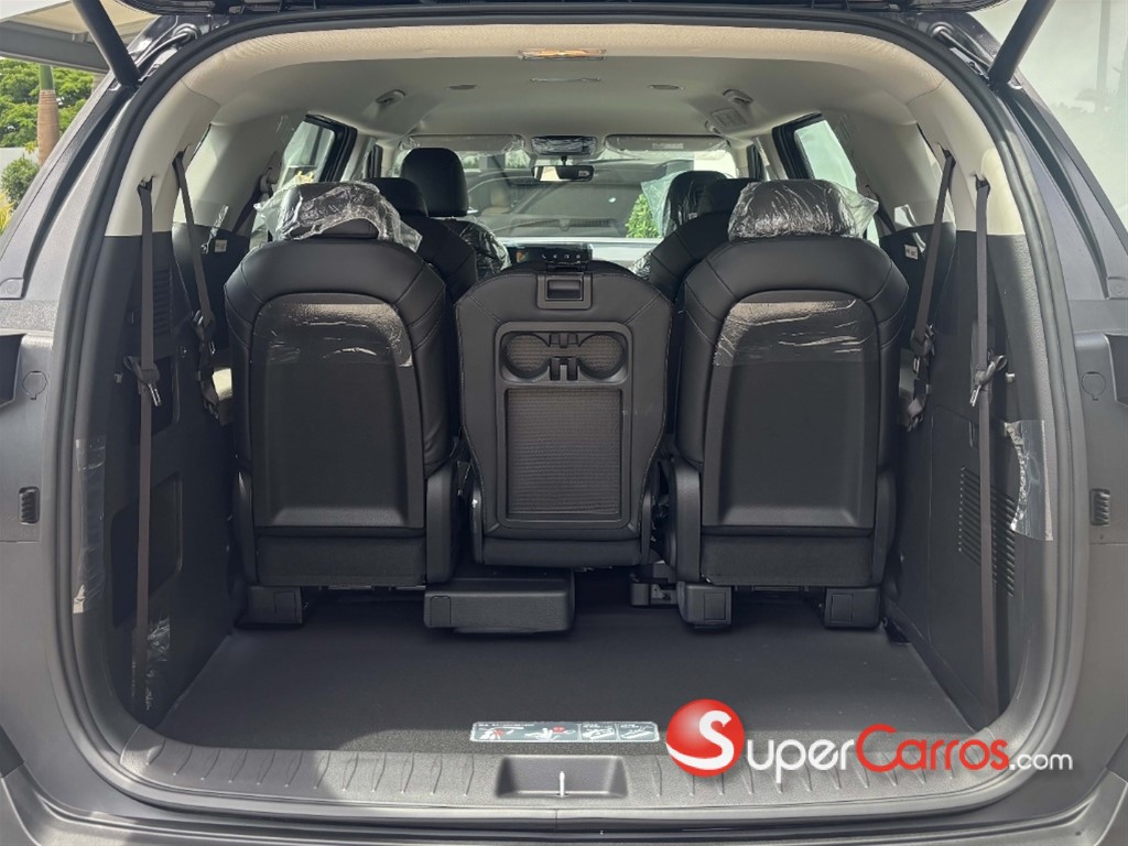 2026 Kia Carnival — foto 8 / 12