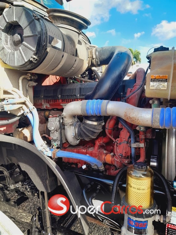2019 Mack Anthem — foto 3 / 9