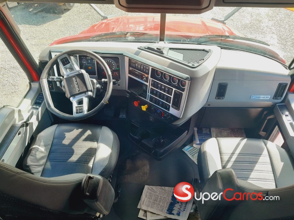 2019 Mack Anthem — foto 5 / 9