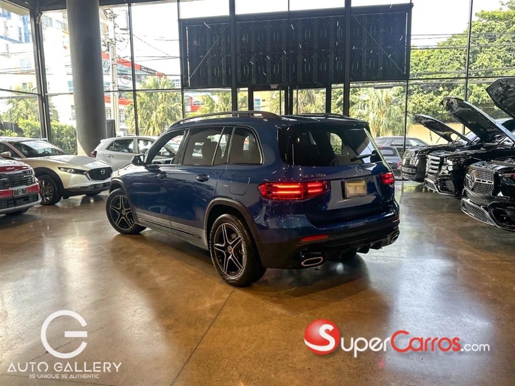 2024 Mercedes-Benz Clase GLB — foto 2 / 12