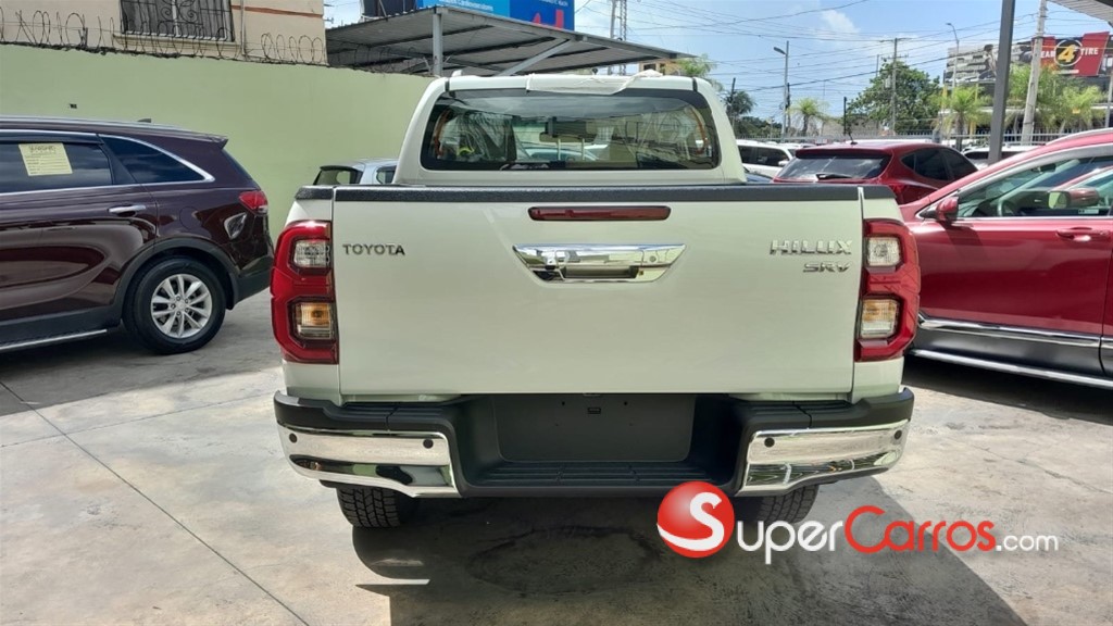 2025 Toyota Hilux Limited — foto 4 / 10