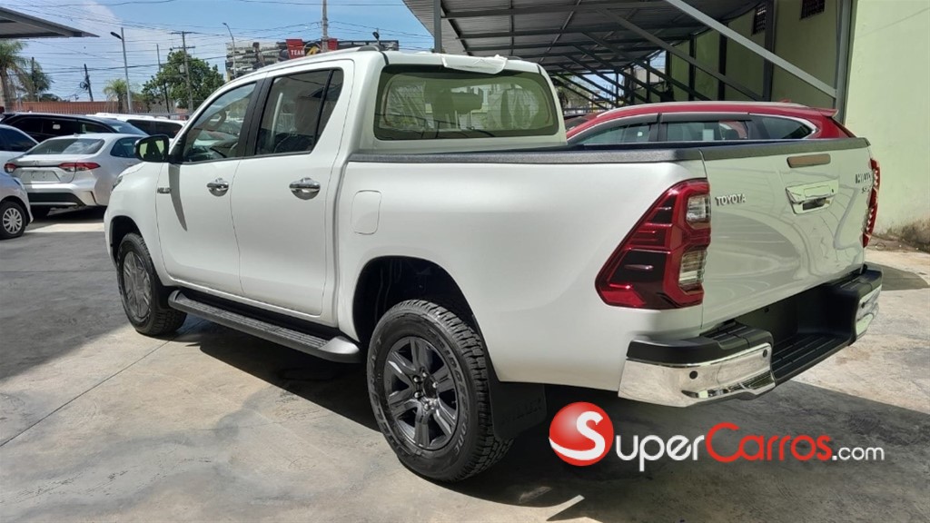 2025 Toyota Hilux Limited — foto 5 / 10