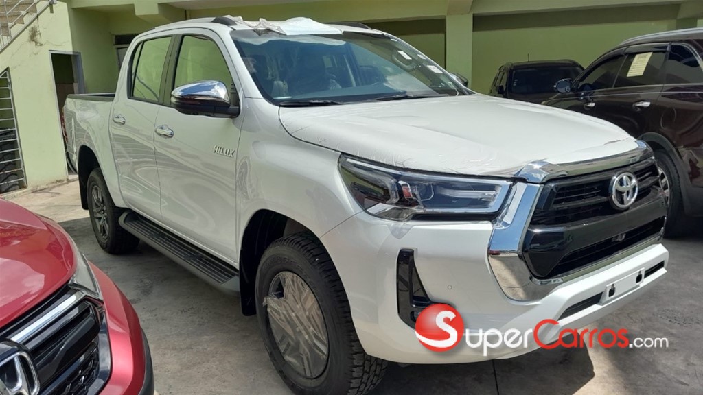 2025 Toyota Hilux Limited — foto 6 / 10