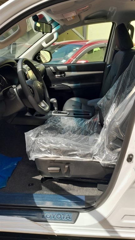 2025 Toyota Hilux Limited — foto 7 / 10