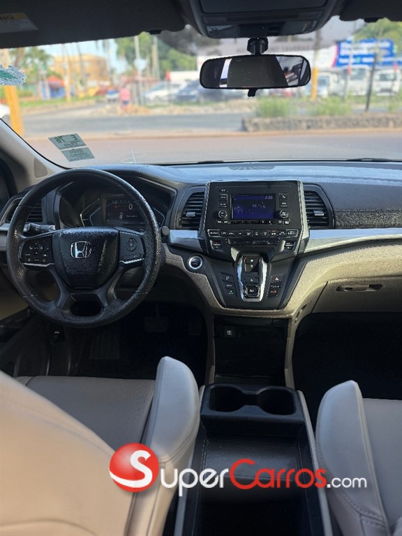 2020 Honda Odyssey — foto 9 / 11