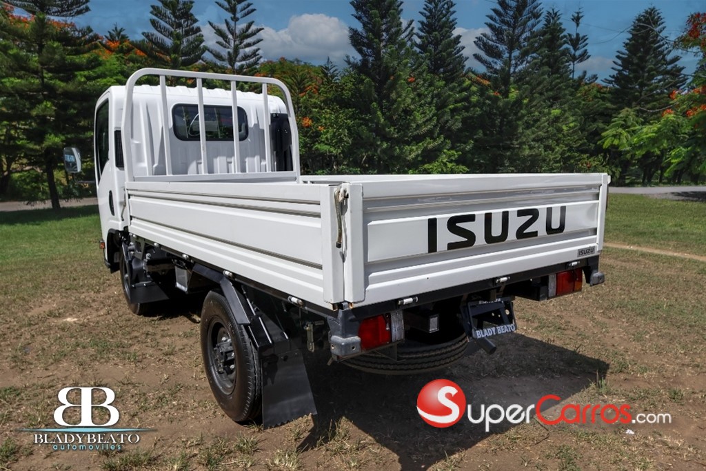 2026 Isuzu QLR 10 Pies — foto 8 / 9