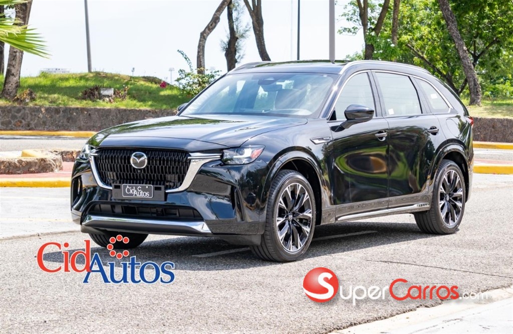 2027 Mazda CX-90 — foto 2 / 12
