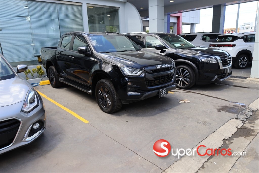 2023 Isuzu DMAX LSE — foto 2 / 12