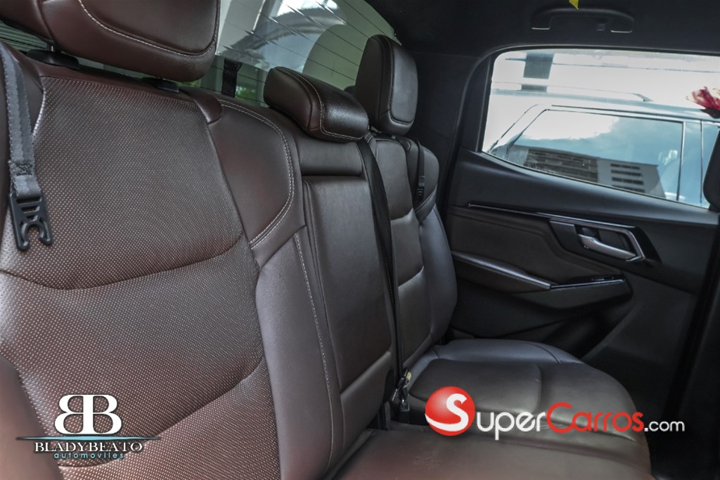 2023 Isuzu DMAX LSE — foto 8 / 12
