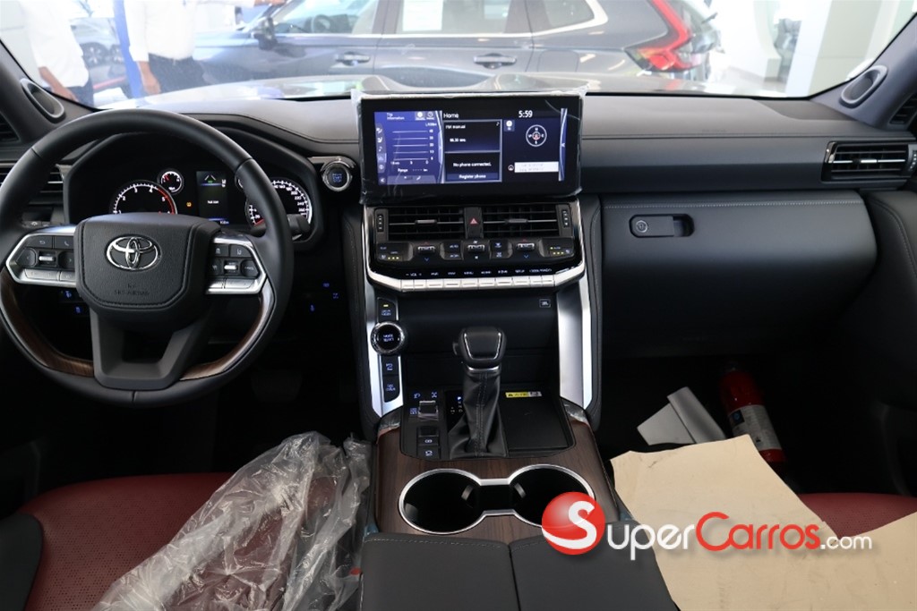 2025 Toyota Land Cruiser 70 ANIVERSARIO — foto 5 / 9