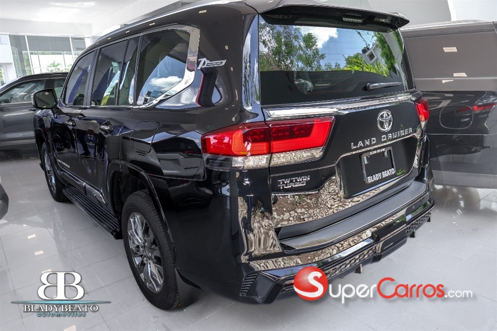 2025 Toyota Land Cruiser 70 ANIVERSARIO — foto 6 / 9