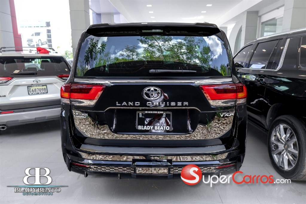 2025 Toyota Land Cruiser 70 ANIVERSARIO — foto 7 / 9