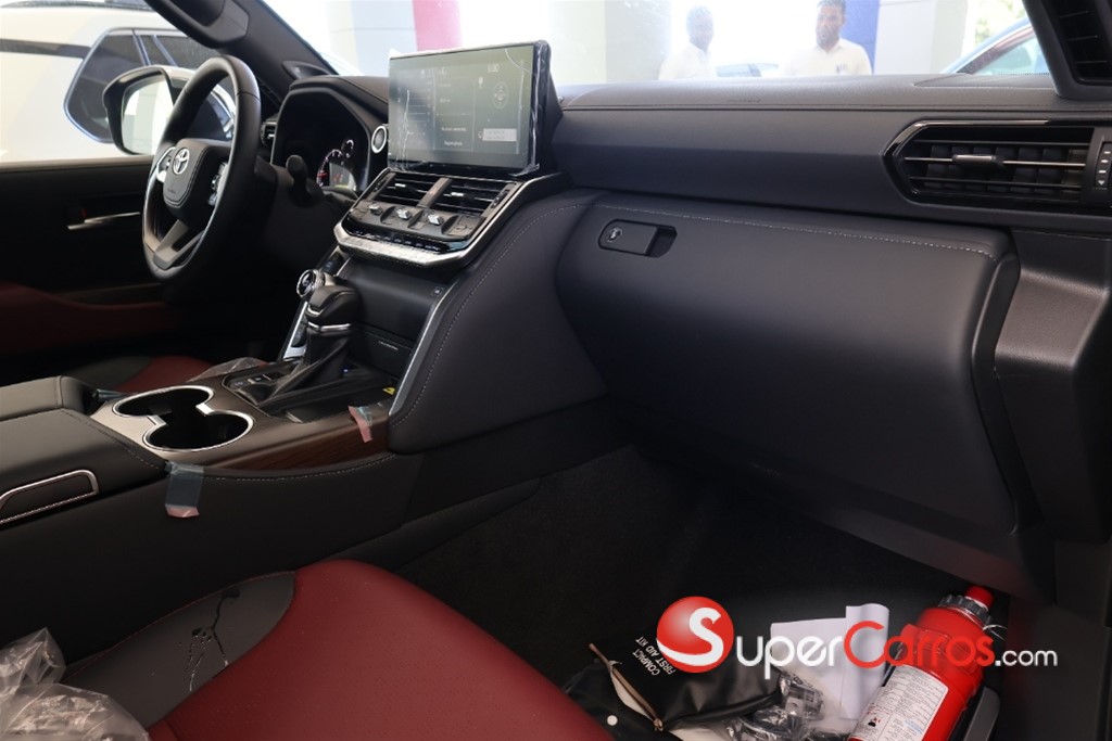 2025 Toyota Land Cruiser 70 ANIVERSARIO — foto 9 / 9