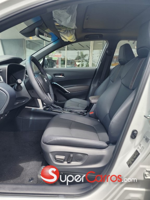 2025 Toyota Corolla Cross Limited Hibrid — foto 7 / 7