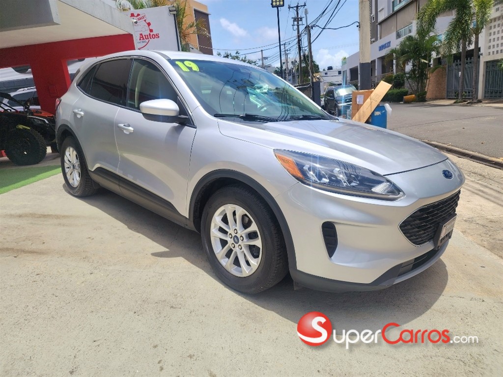 2020 Ford Escape SE — foto 6 / 10