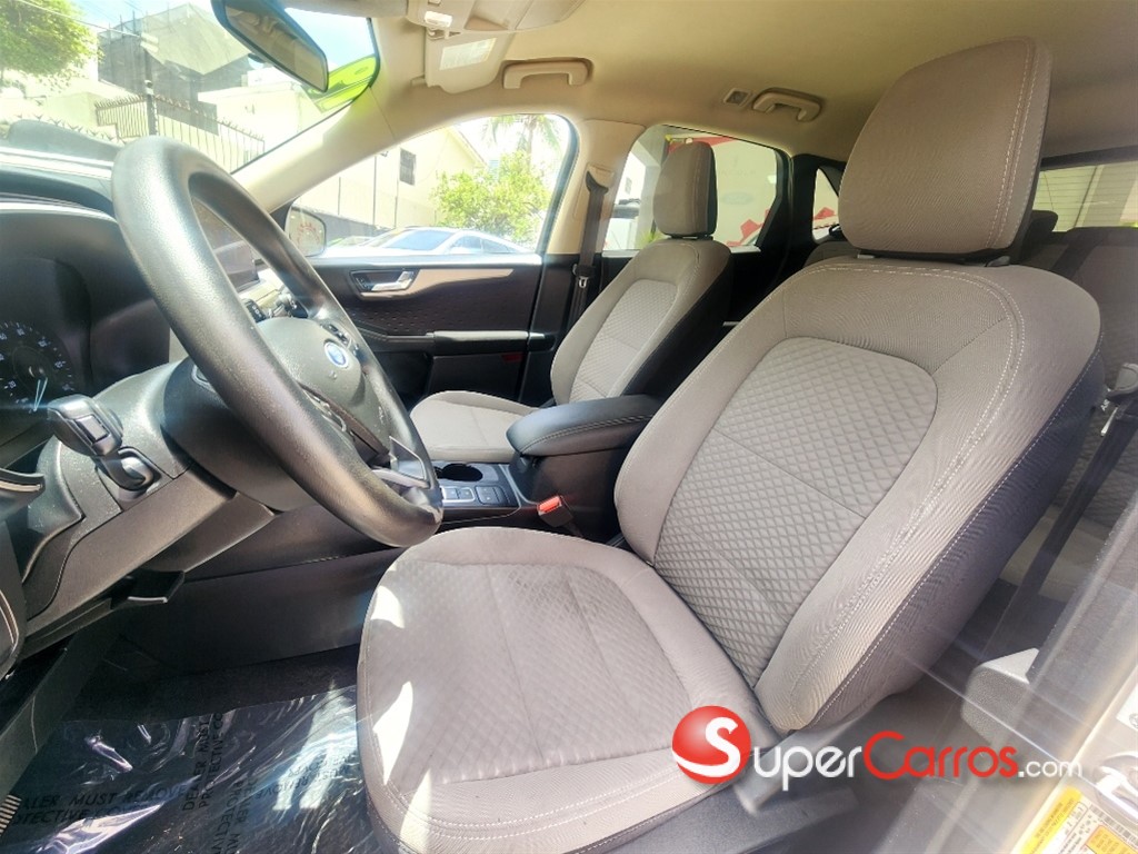 2020 Ford Escape SE — foto 7 / 10