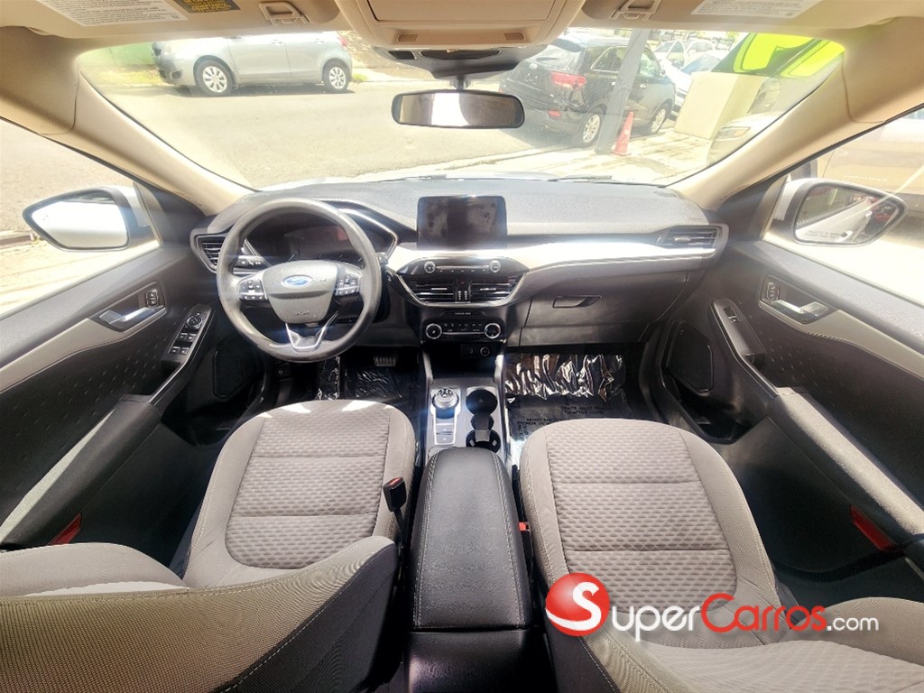 2020 Ford Escape SE — foto 9 / 10