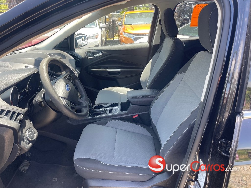 2019 Ford Escape SE — foto 6 / 8
