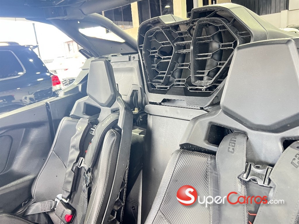 2024 Can Am Maverick R X RS SMART-SHOX — foto 8 / 12