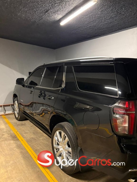 2021 Chevrolet Tahoe Highcountry — foto 2 / 8