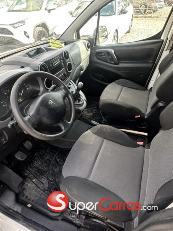 2019 Peugeot Partner — foto 2 / 6