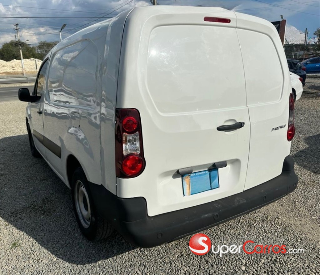 2019 Peugeot Partner — foto 6 / 6