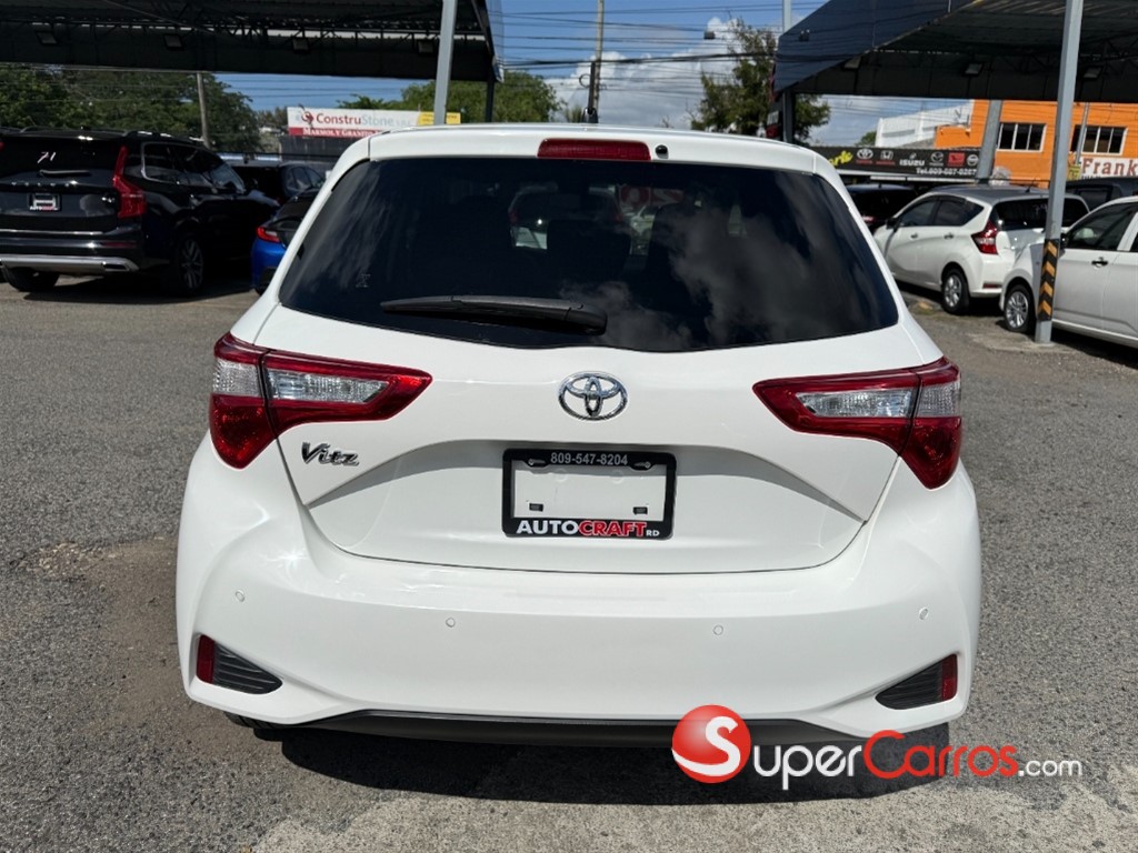 2020 Toyota VITZ — foto 4 / 12
