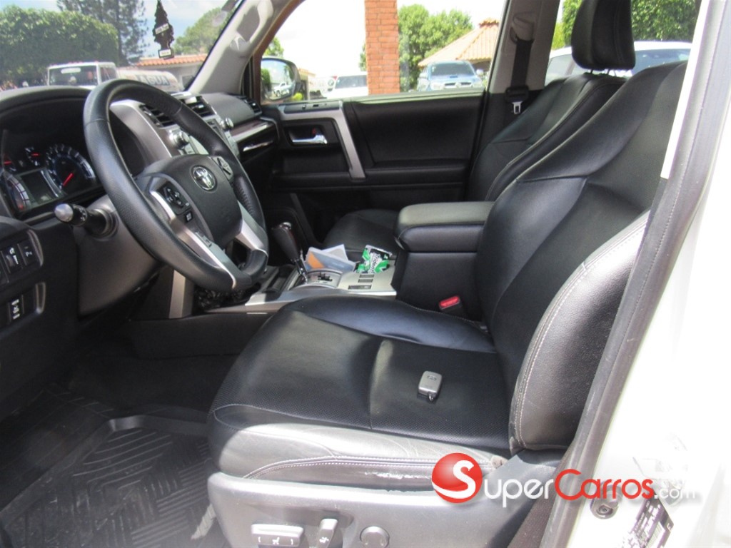 2019 Toyota 4 Runner Limited — foto 6 / 12