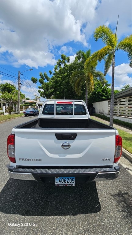 2020 Nissan Frontier NP300 — foto 4 / 9