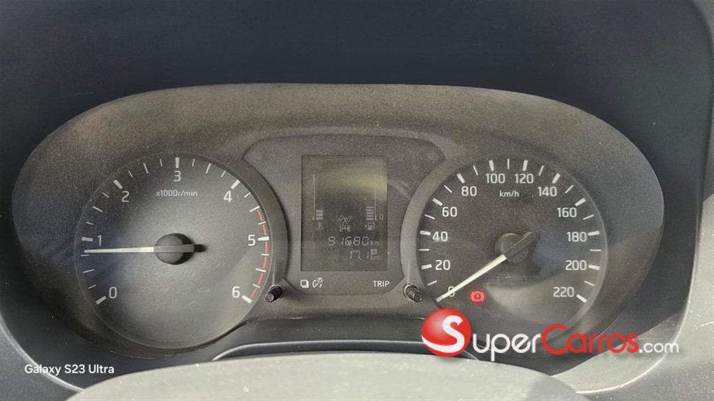 2020 Nissan Frontier NP300 — foto 8 / 9