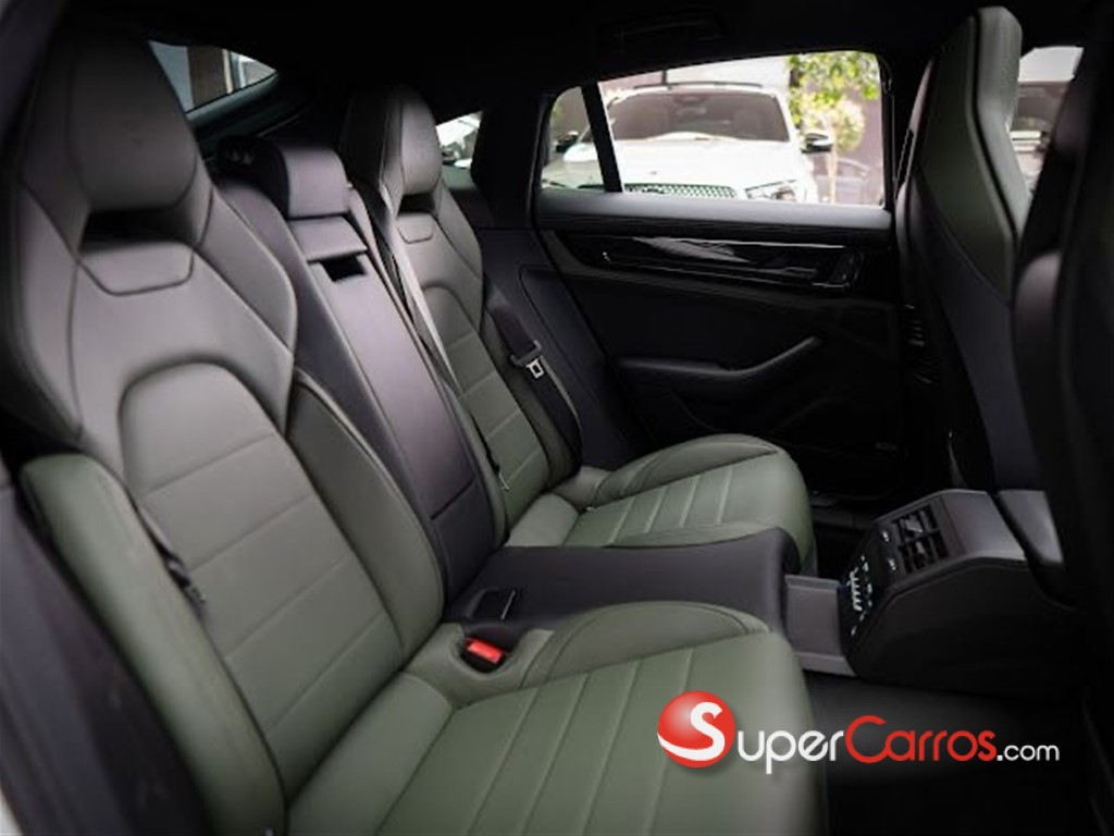 2025 Porsche Panamera 4 — foto 11 / 12