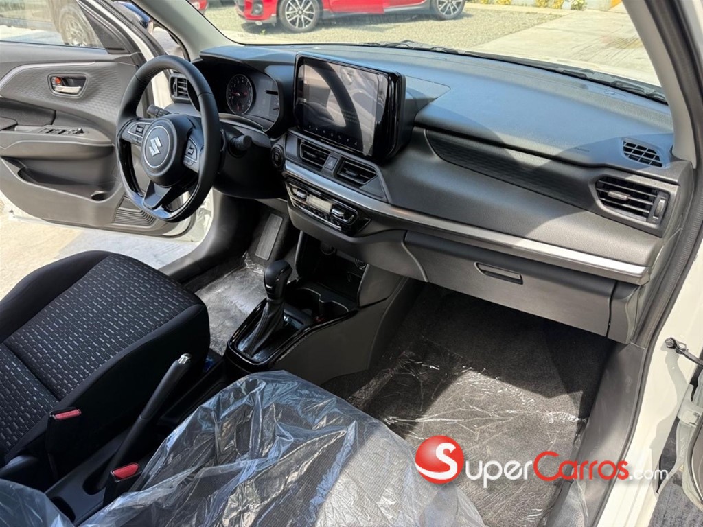 2026 Suzuki Swift GLX Hybrid — foto 6 / 9