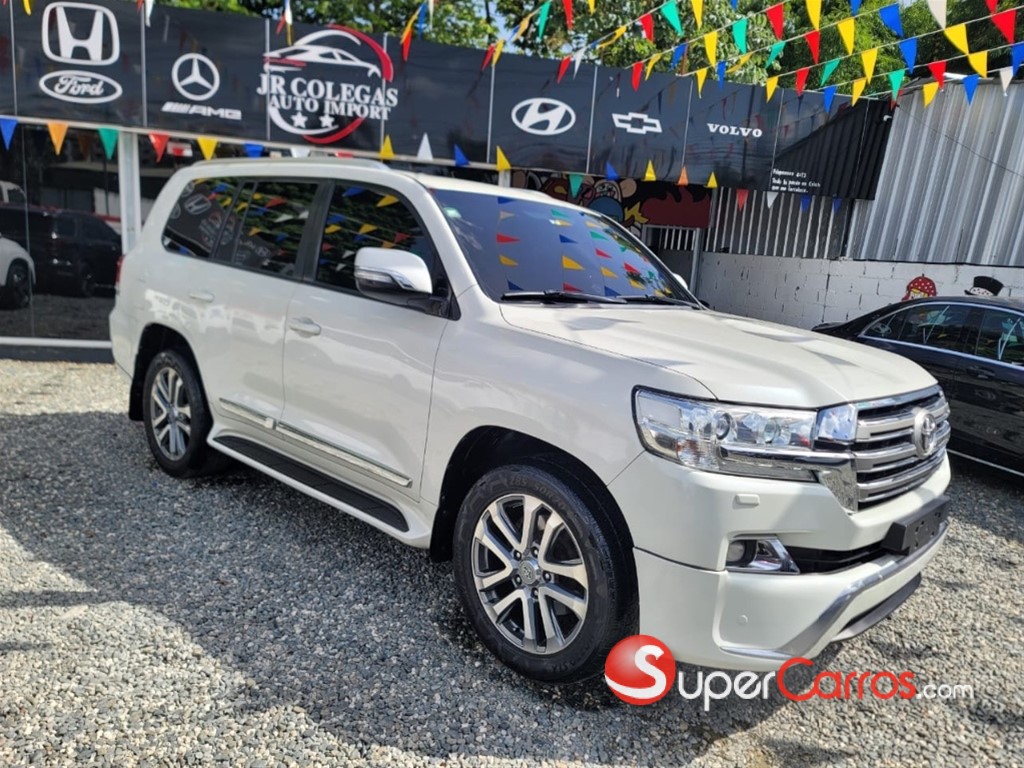 2017 Toyota Land Cruiser GXR — foto 2 / 12