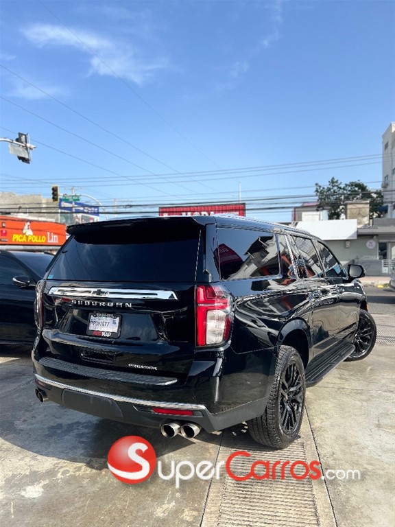 2021 Chevrolet Suburban Premier — foto 2 / 8