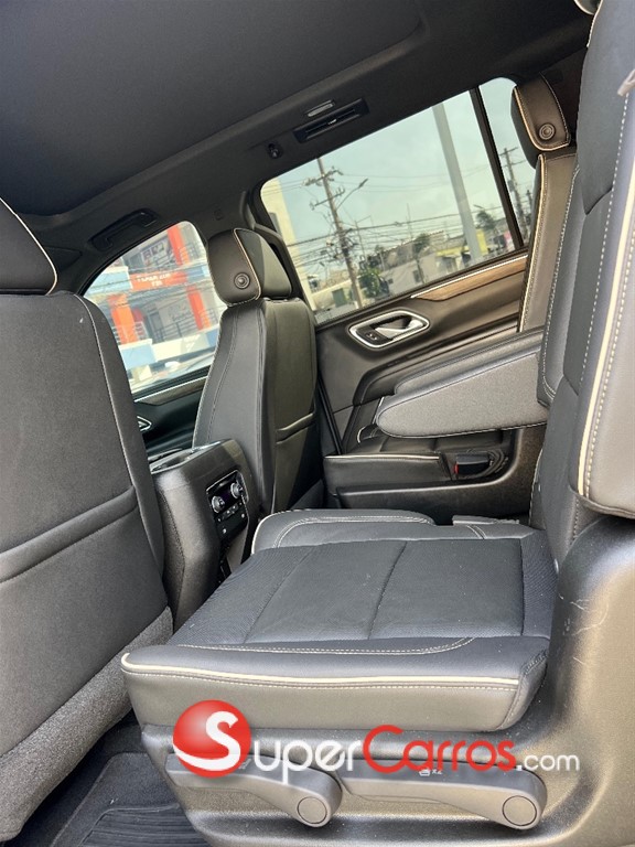 2021 Chevrolet Suburban Premier — foto 6 / 8