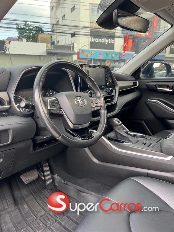 2020 Toyota Highlander Hybrid XLE — foto 6 / 9