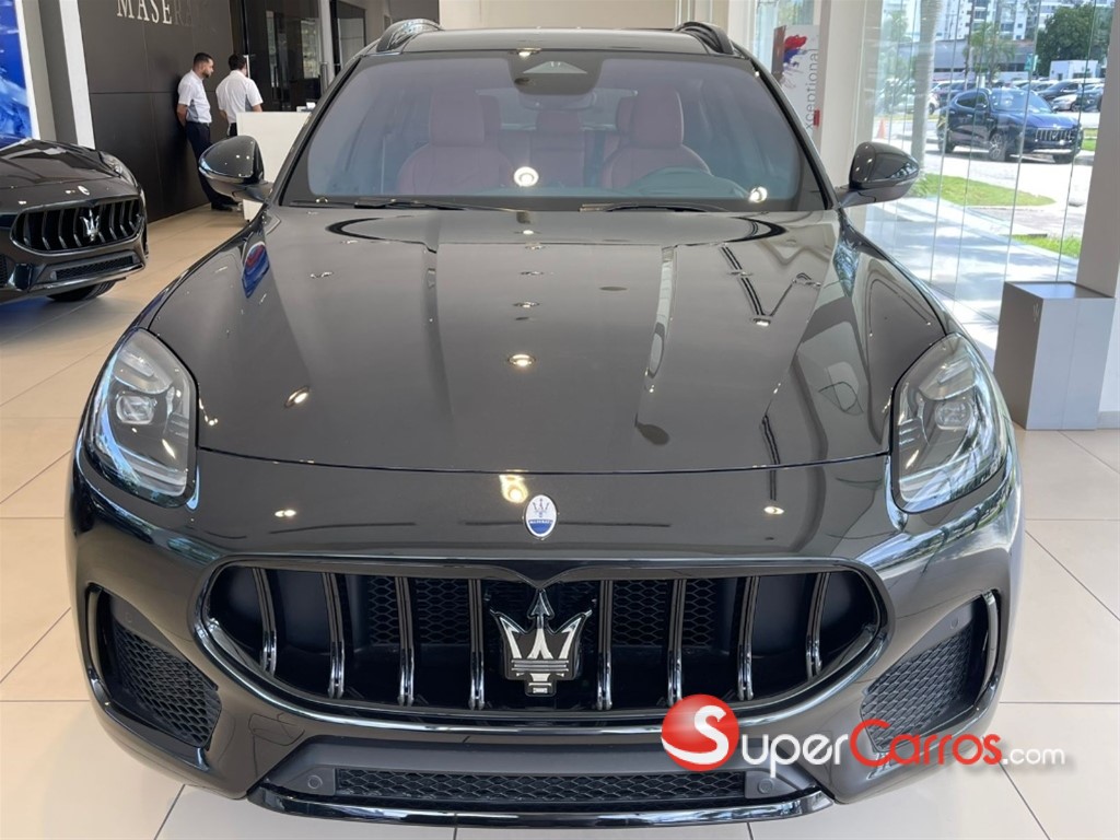2026 Maserati Grecale Modena — foto 2 / 10