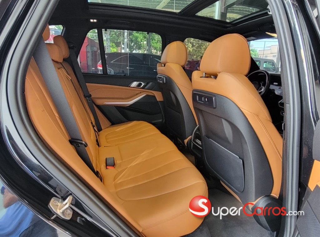 2022 BMW X 5 XDRIVE 40i M PACKAGE — foto 2 / 10