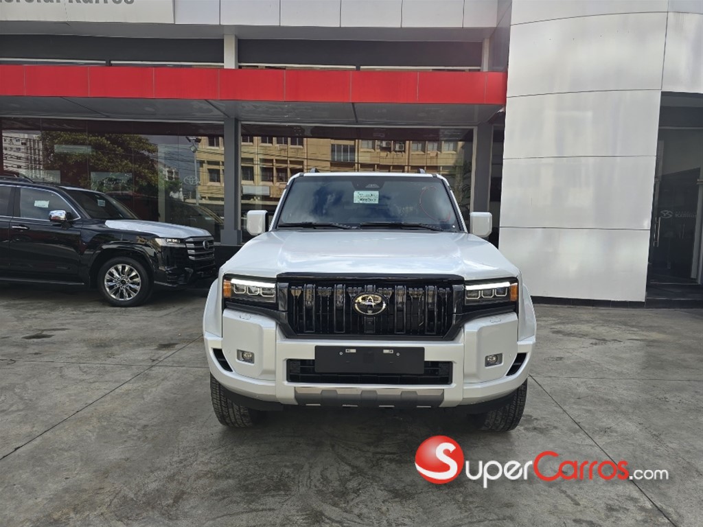 2027 Toyota Land Cruiser Prado Luxury 01 — foto 2 / 11