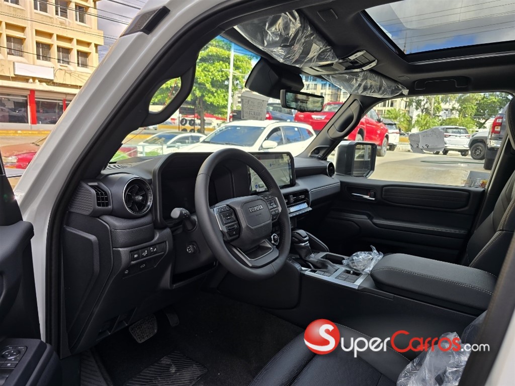 2027 Toyota Land Cruiser Prado Luxury 01 — foto 5 / 11