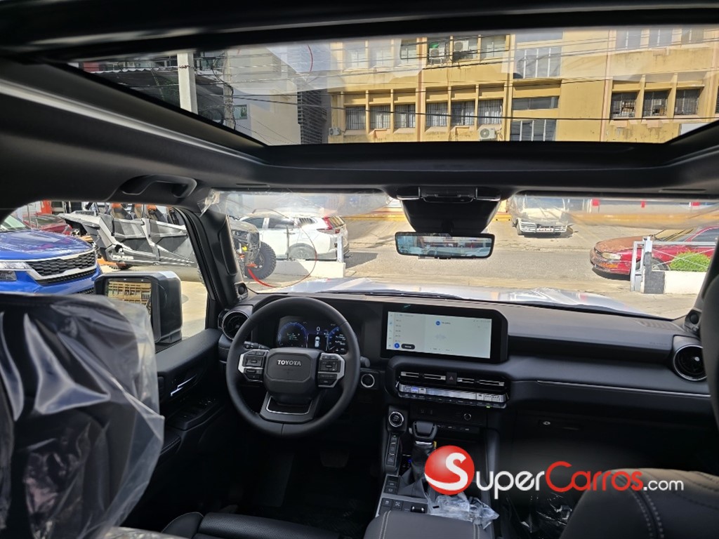 2027 Toyota Land Cruiser Prado Luxury 01 — foto 9 / 11