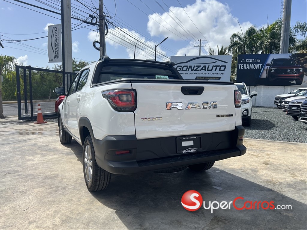 2026 Ram 700 Bighorn — foto 10 / 12